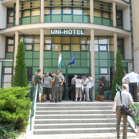 Uni-Hotel Diakotthon Miskolc Exteriör bild